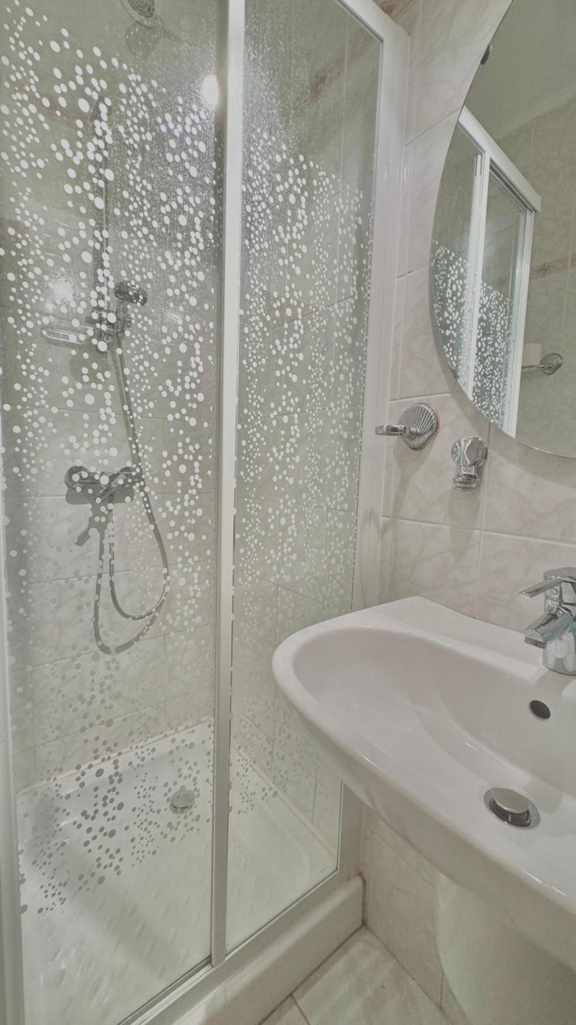 5 Haloszobas Wellness Vip House - Privat Medence Siofok Luaran gambar